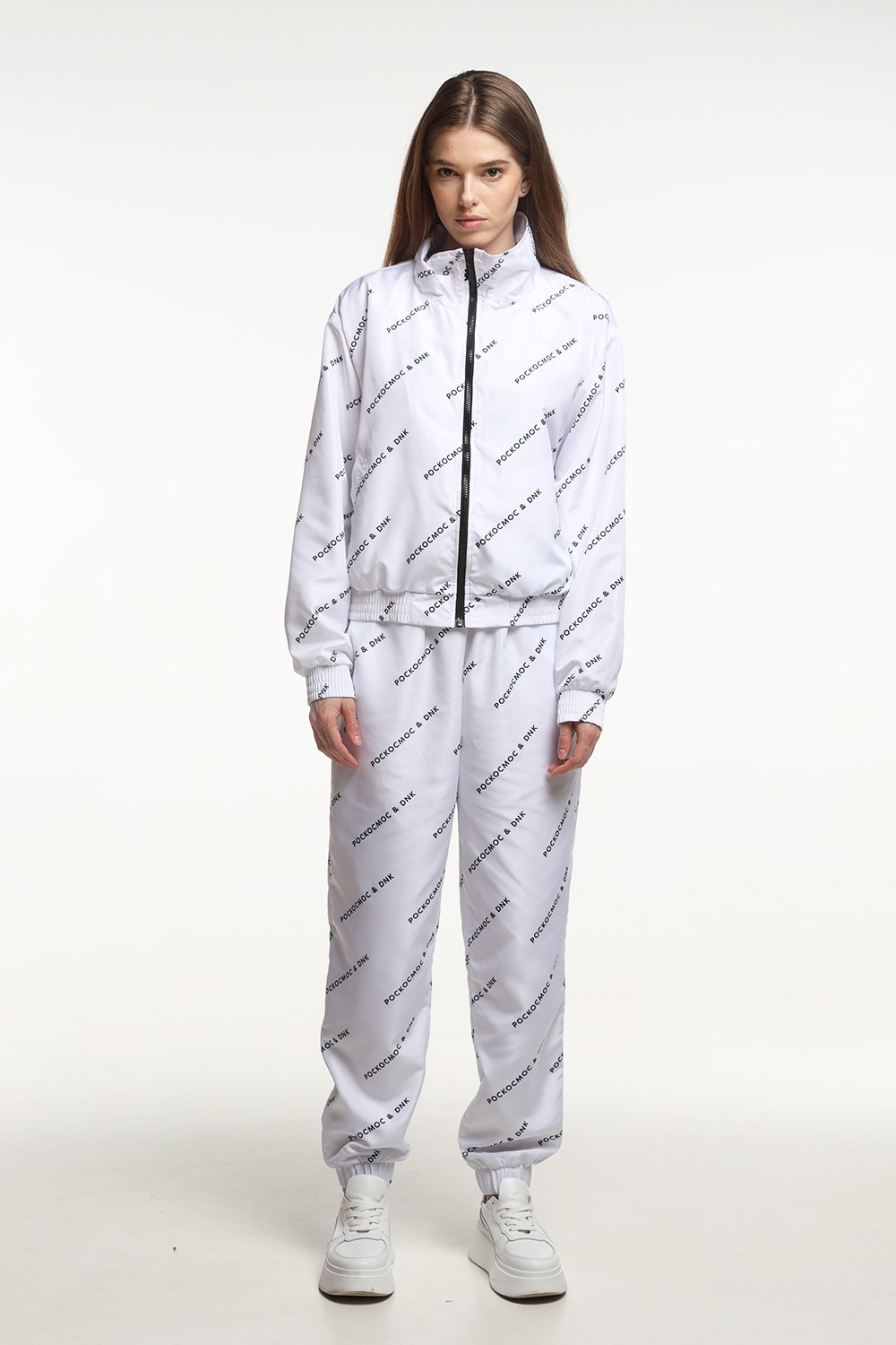 модная одежда от DNK и Роскосмоса