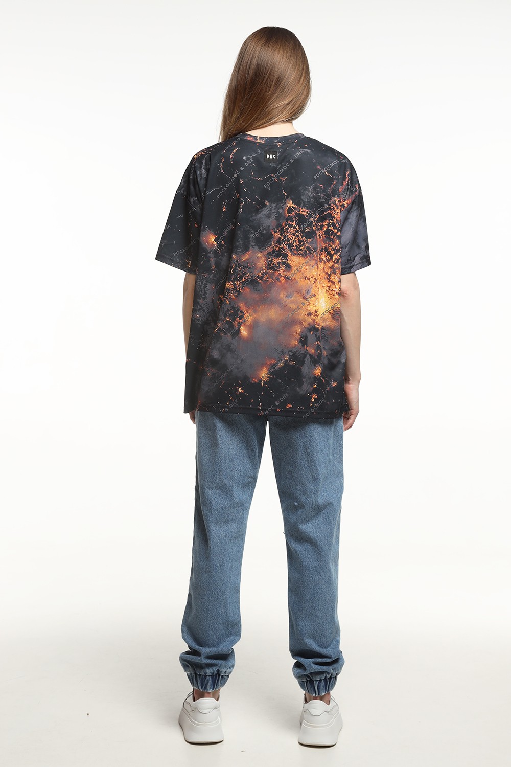 модная одежда от DNK и Роскосмоса