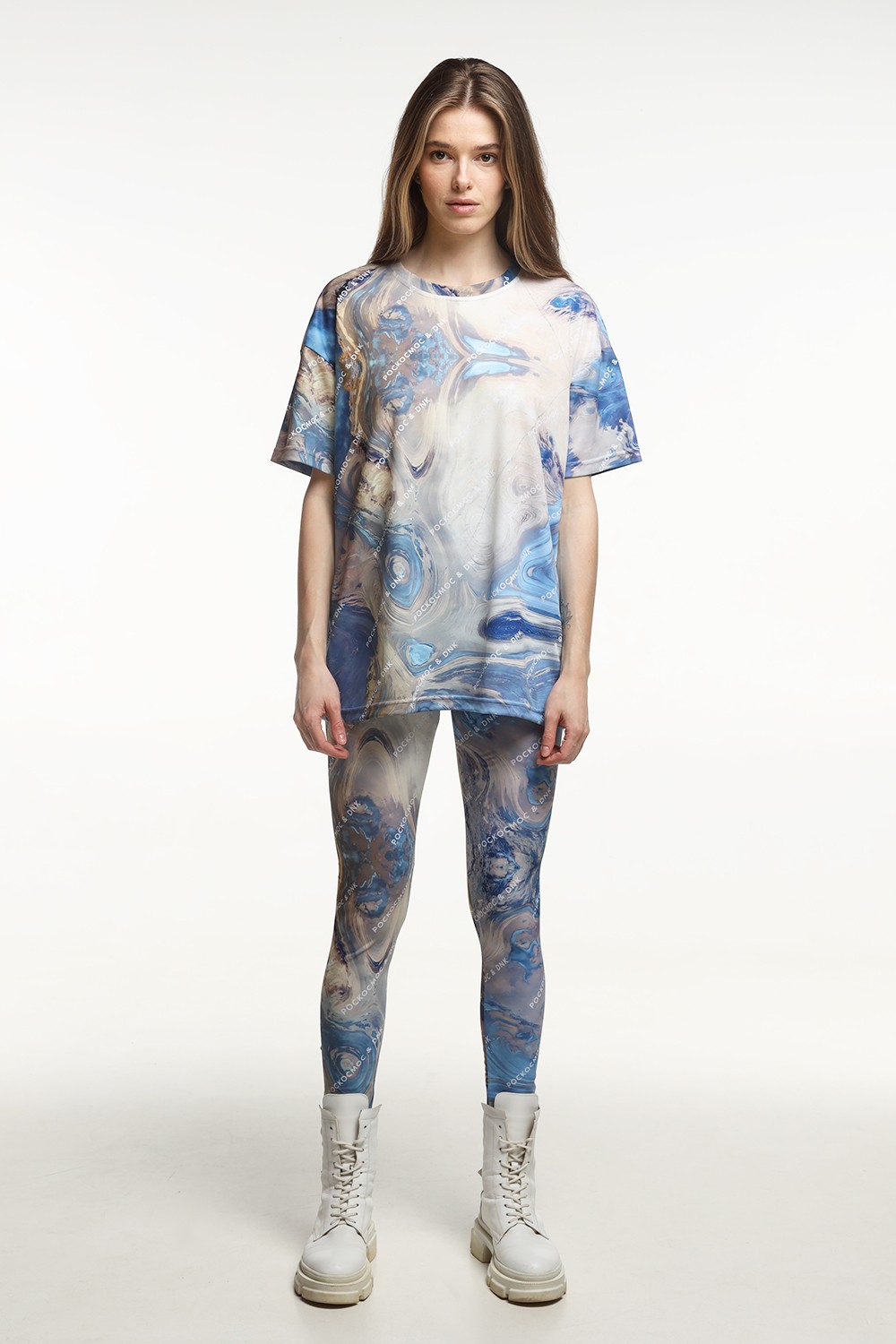 модная одежда от DNK и Роскосмоса