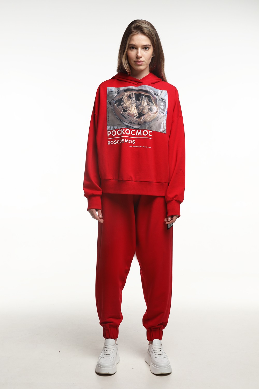модная одежда от DNK и Роскосмоса