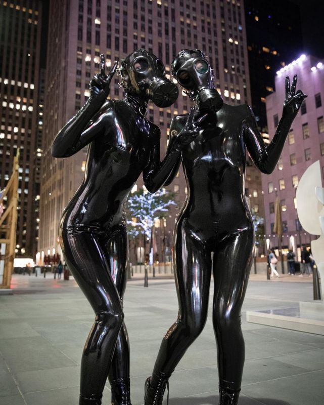 чудики из соцсети на dosuga.net