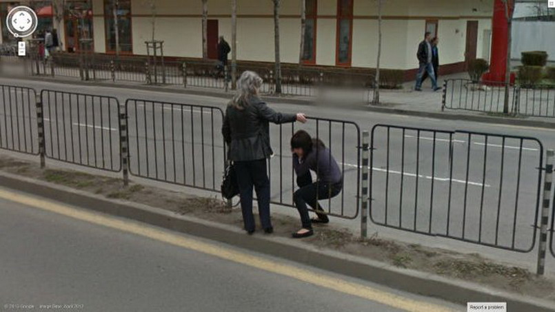 Фото приколы с Девушками в неловкой ситуации