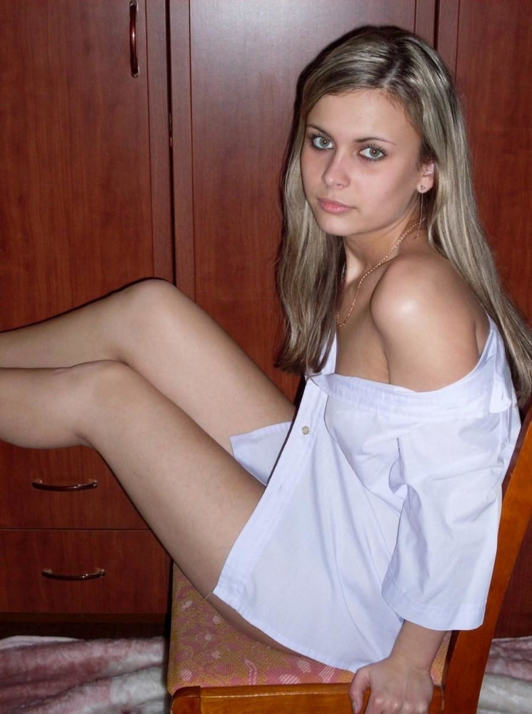 Немного пошлые фото девушек из социальных сетей