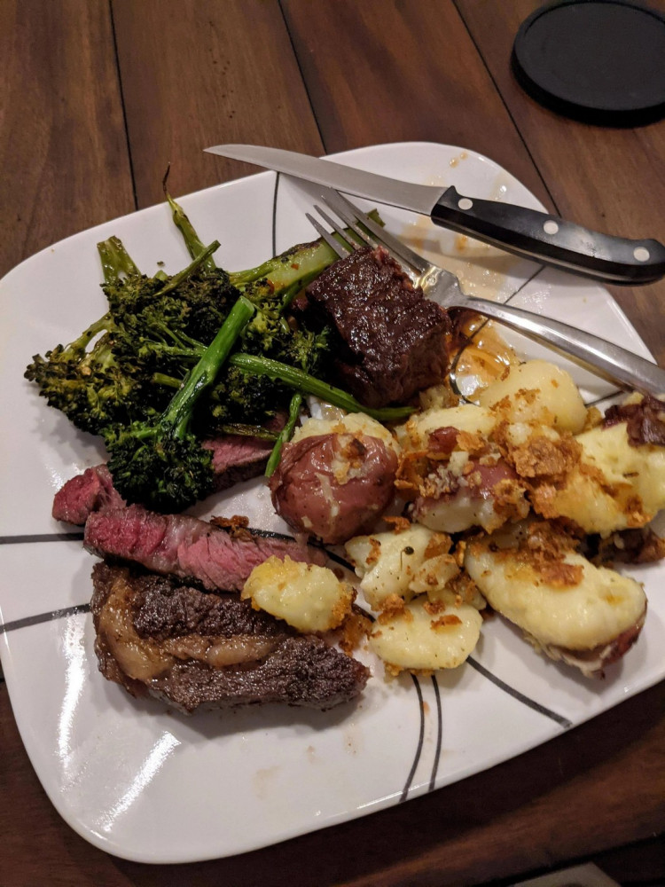 Очень красивая, фотографии еды.