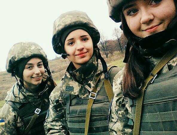 красивые девушки армии РФ