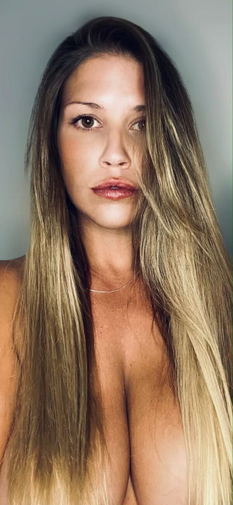 девушки с большим бюстом