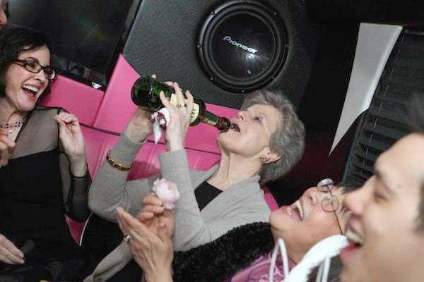 Смешная бабулька