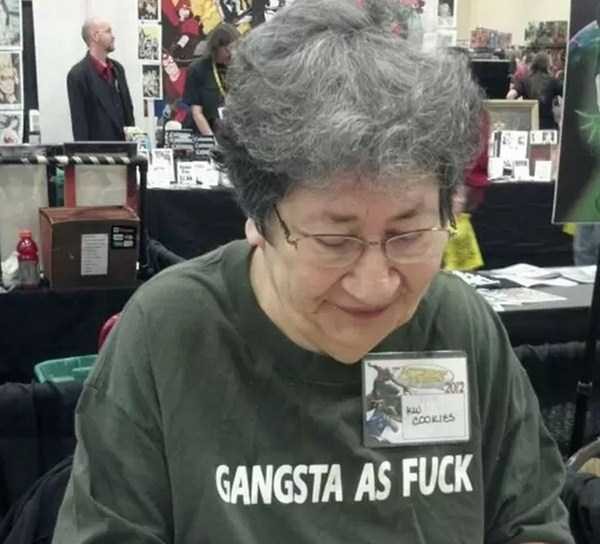 Смешная бабулька