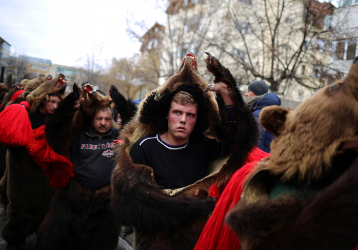 Ритуальные танцы медведей - Румыния