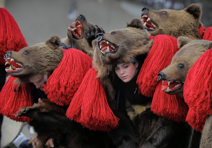 Ритуальные танцы медведей - Румыния