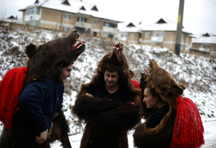 Ритуальные танцы медведей - Румыния