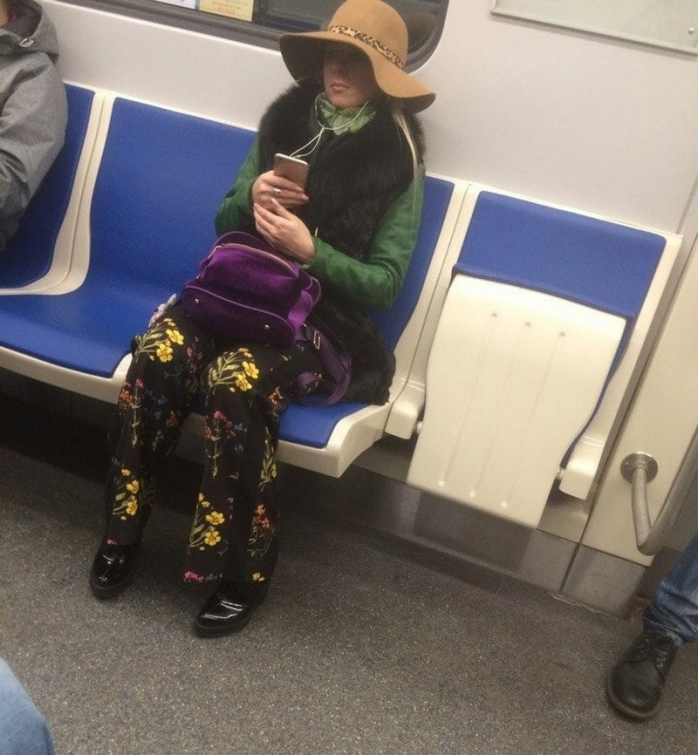 Фото приколы с Модными чудиками из Метро