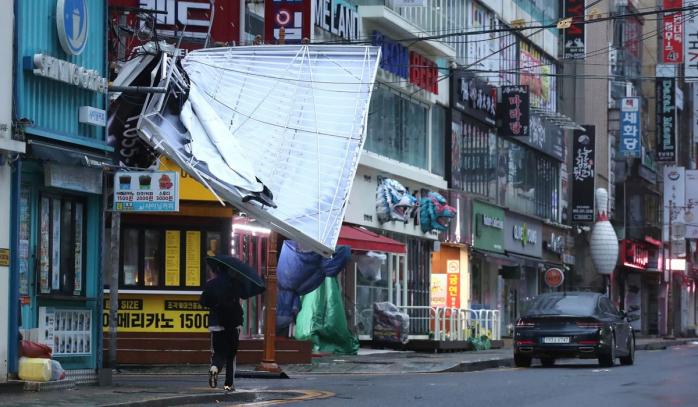 Ужасный Тайфун "Хиннамнор" набедокурил в Южной Корее