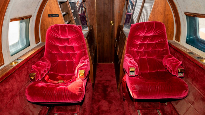 Частный самолет Элвиса Пресли, брошенный в пустыне Нью-Мексико, выставлен на аукцион