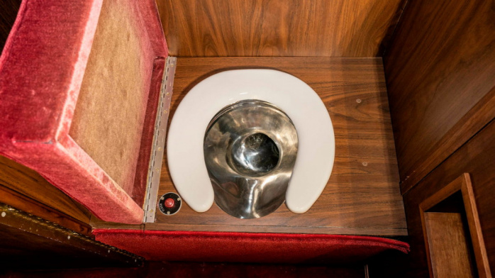 Частный самолет Элвиса Пресли, брошенный в пустыне Нью-Мексико, выставлен на аукцион