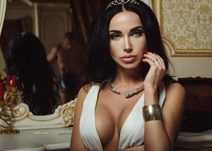 девушка дня