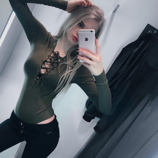 Диана Астер - Горячие фото блогерши ТикТок и Инстаграм