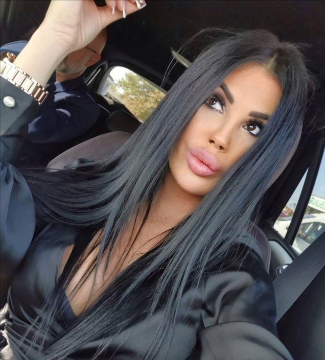 Katarina Kolozeus - Хорвацкая телеведущая