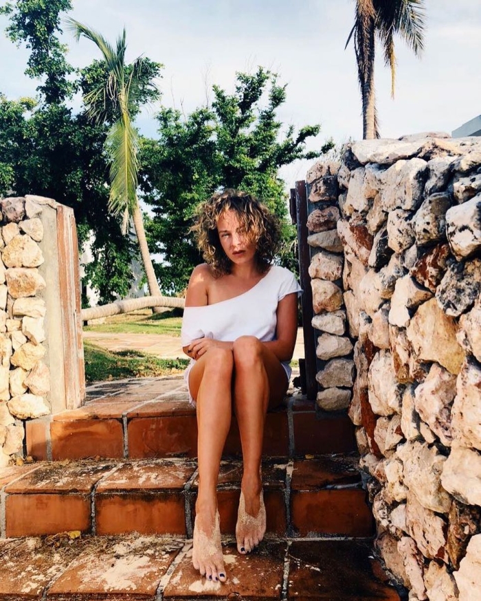 Аглая Тарасова - Горячие фото