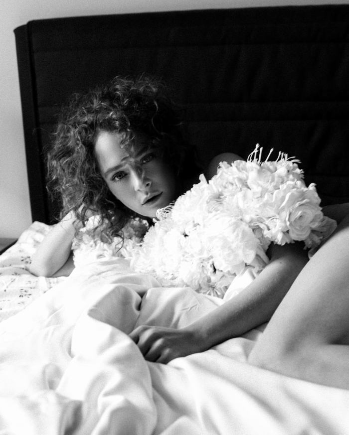 Аглая Тарасова - Горячие фото