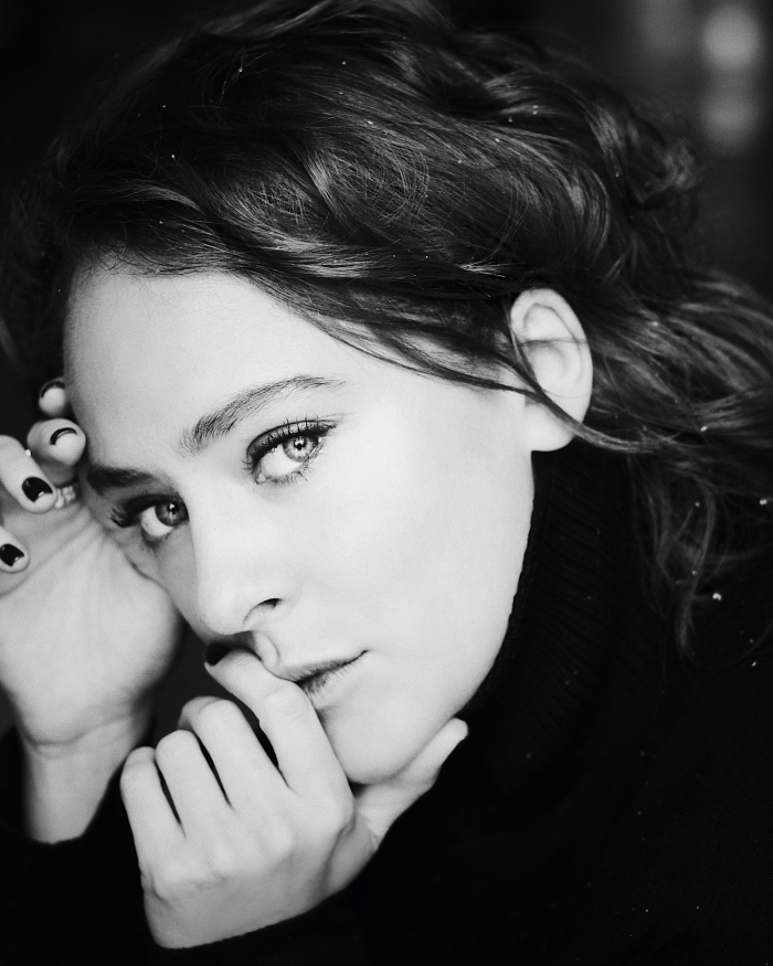 Аглая Тарасова - Горячие фото