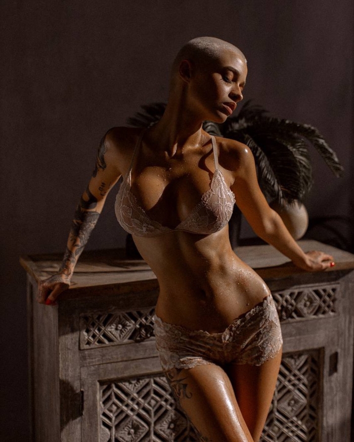 Анастасия Хамраева — Горячие фото