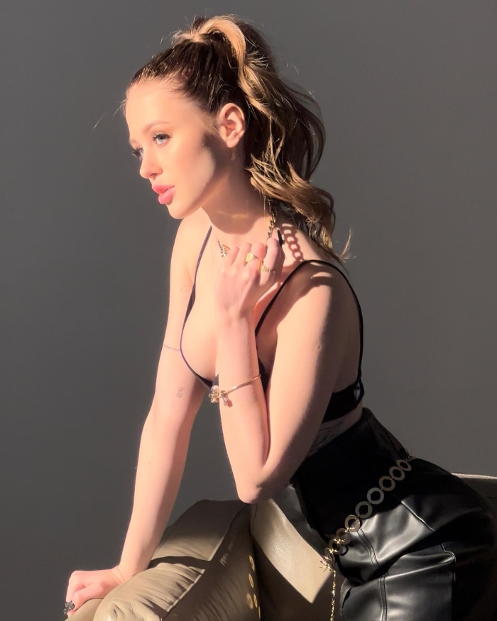 Диана Астер - Горячие фото блогерши ТикТок и Инстаграм