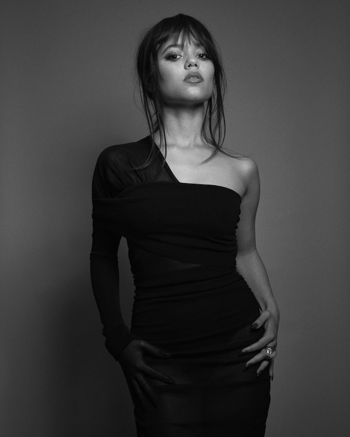 Дженна Ортега (Jenna Ortega) - Горячие фото актрисы