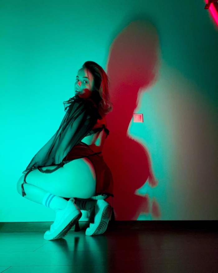 Николь Коулен (Nikol Koulen) — Горячие фото