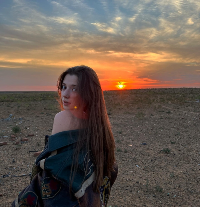 Полина Гухман - Горячие фото девушки