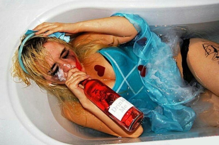 Пьяные девушки - смешные картинки