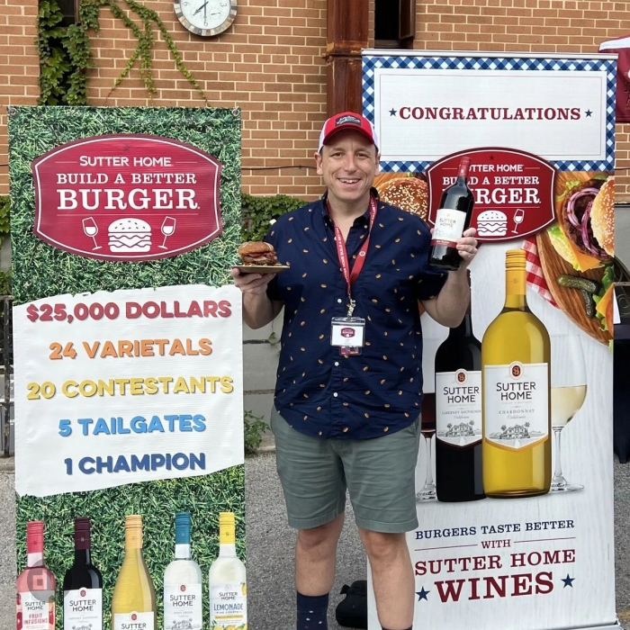 Джоуи Честнат из США заработал $4 млн., на поедании хот-догов