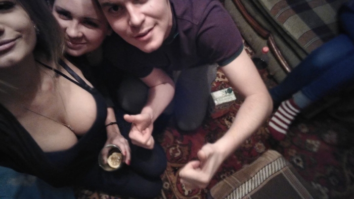 Вписка с пьяными девушками