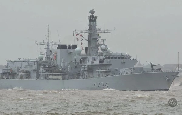 Шесть боевых кораблей военно-морской группы НАТО прибыли в Таллин