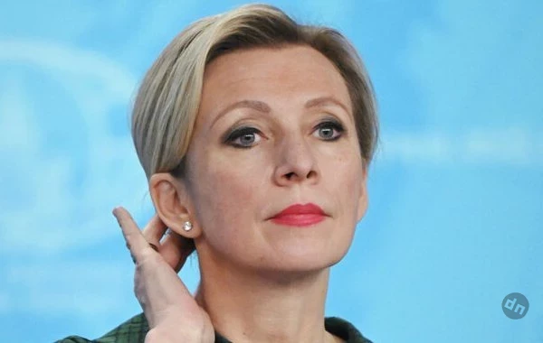 Захарова: Зеленского предали его хозяева из Белого дома