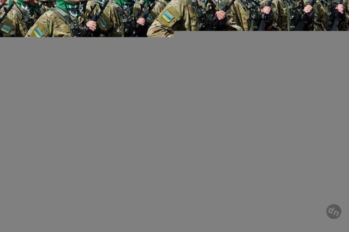 Госдеп: США вооружат всех новобранцев, если на Украине снизят призывной возраст