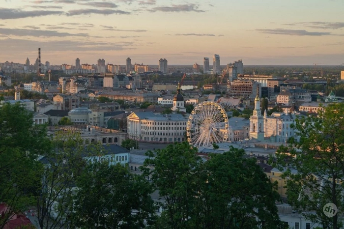 В Киеве прогремели взрывы, работает ПВО
