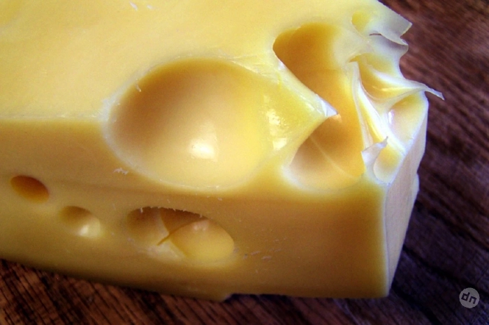 Чтоб похмелье было мягким: врач назвала продукт, который необходимо съесть перед новогодним застольем