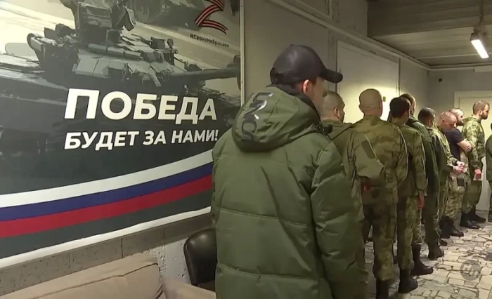 WSJ: Россия лишь «пожимает плечами» в ответ на угрозы Трампа ввести санкции и готова воевать еще как минимум год