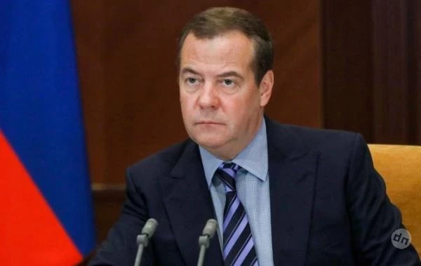 Медведев призвал не забывать слова сенатора из Чехии о блокаде Ленинграда