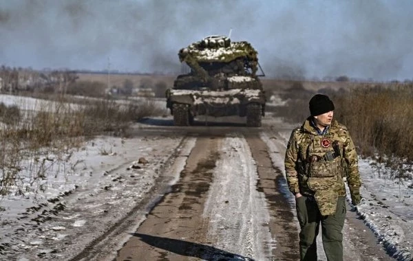 Юрий Подоляка в свежей сводке от 14.02.2025 сообщил о том, ВС РФ ведут тяжёлые бои южнее Покровска