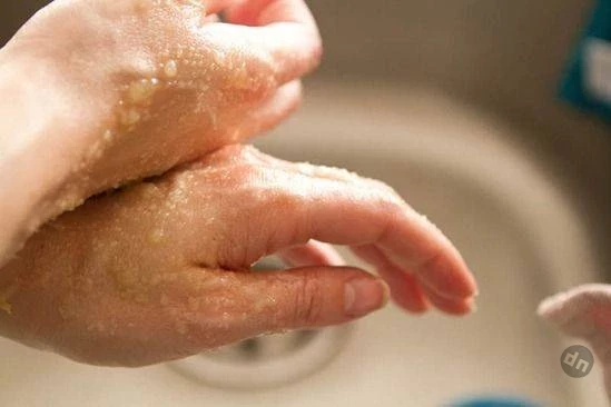 Цыпки на руках: SOS-план от косметолога для гладкой кожи