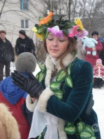 Настя Ивлеева поздравила подписчиков с Масленицей и опубликовала архивные фотографии
