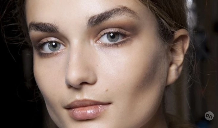 Что такое messy brows: в тренде небрежные брови, на которые потребуется всего 5 минут