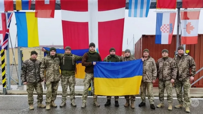 Запад рассматривает вопрос с вводом на Украину «миротворцев», но мешают позиции России и США