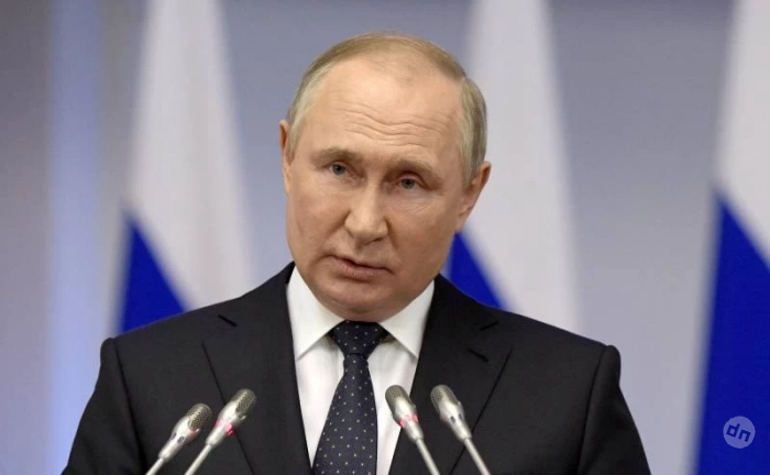 Владимир Путин подчеркивает непреклонность в борьбе с русофобией и неонацизмом