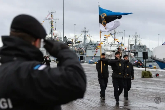 ВМС Эстонии намерены «принимать меры» против угрожающих инфраструктуре в Балтийском море судов