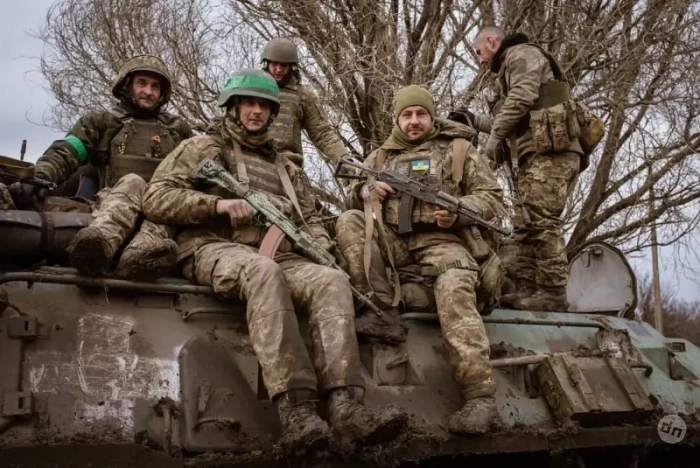 Сообщается о стягивании противником сил и средств в район АПП «Троебортное» на границе Брянской области