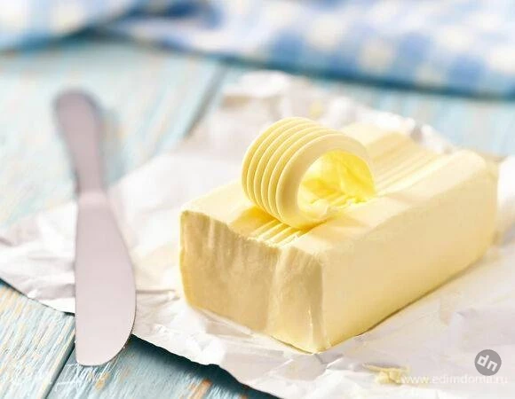 Скандал в продуктовых сетях: опасные масло и творог от известных производителей