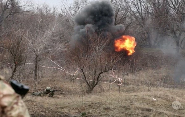 Юрий Подоляка в свежей сводке от 23.03.2025 сообщил о том, ВС РФ наступают в южной части Часов Яра